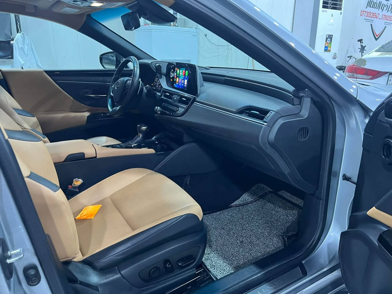 لكزس ES350 • ٢٠٢٣ • بدون حادث