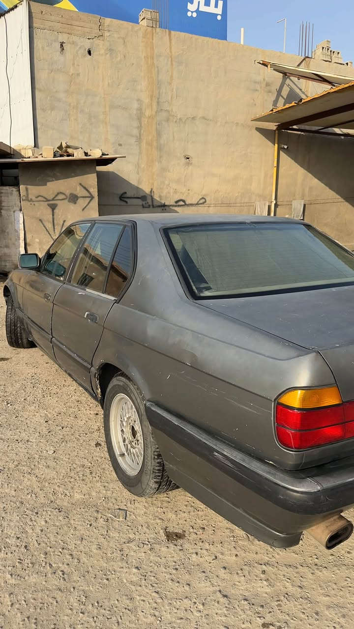 بي ام ٧٣٥ • محرك D4 ٣٠٠٠ • رقم بغداد