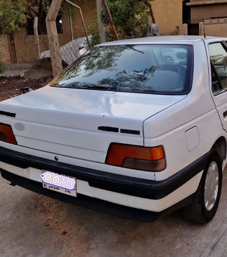 السلام عليكم 
بيجو glx 2018  405 ايراني رقم بغداد خصوصي 
محرك كفالة وبدون تنقيص ولا قطرة
الكير مكفول 
السيارة مكفولة من الضربة والصبغ
فقط ملاحضات بسيطة موضحة بالصور 
تبريد ثلج ❄️
الغرفة نظيفة جدآ
الكهربائيات كلها جاهزة وشغالة 
البريك نظام abs
التبريد قطعتين 
ايرباك عدد 2 
السيارة بأسمي 
العنوان بغداد الامين نواب الضباط 
كلشي موضح بالمنشور 
السعر 55 ورقة 
للتواصل واتساب ***********

