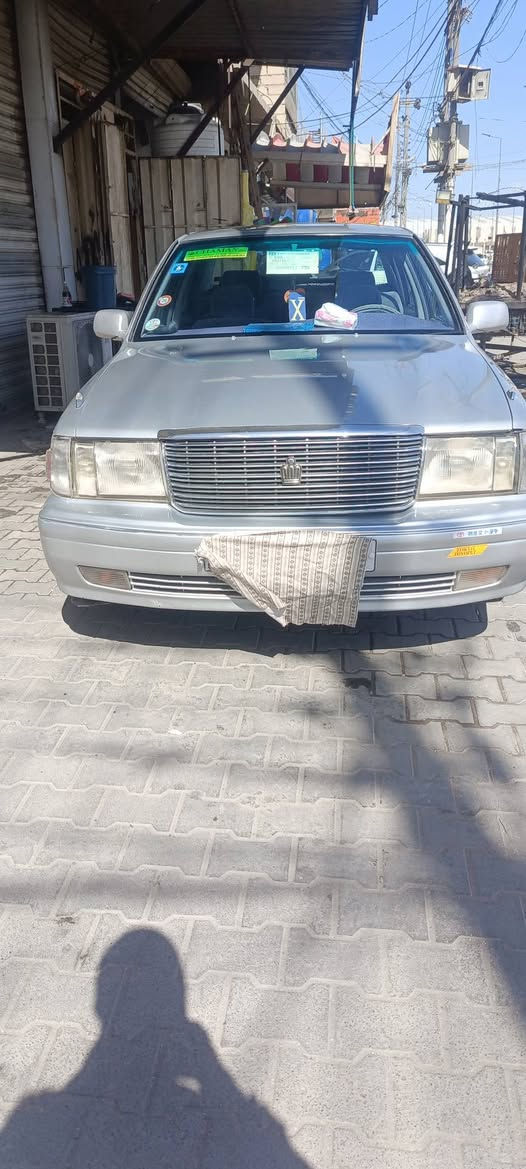 سلام عليكم راس الثور تكم موديل 2000 كير محرك مكفولات حداد امامي وخلفي جديد تخم تاير جديد تبريد شغال رقم انكليزي بسمي تحويل ثاني يوم عنواني كربلاء 95 وبيةمجال  مامتواجد على فيس استفسار ***********

