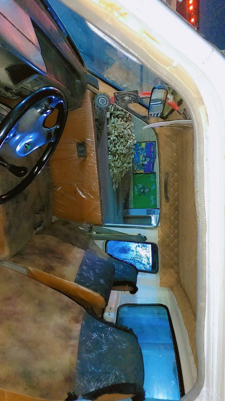السلام عليكم كيا موديل 96 بنجو رقم بغداد سياره مقبوله مكينه وقير وشاصي سياره باسمي انجليزي مكانها بغداد بلديات الصحفيين غير متواجد على الفيس مكلف بالنشر هذا رقم ابو السياره.     ***********
