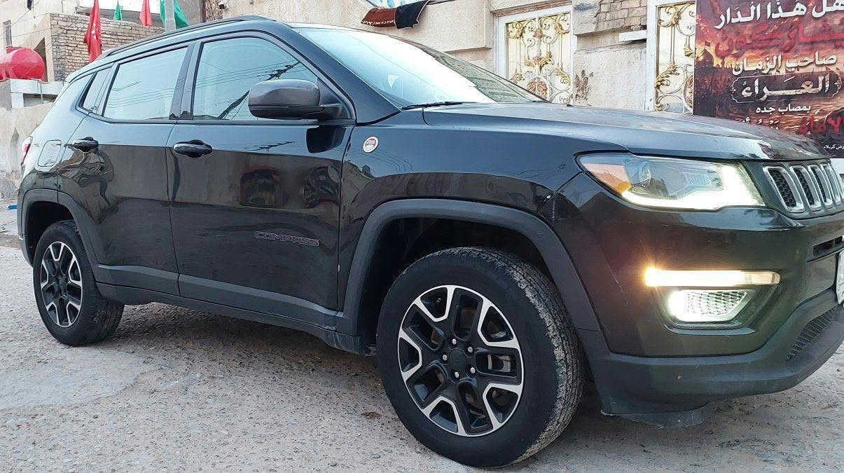 Jeep 2020
جيب كومباس تريل هوك 

موديل 2020 

وارد امريكي ضربتها جاملغ وبنيد فقط 

4 سلندر محرك 2400

ماشية 72 الف قابل للزيادة 

بصمة، تحكم ستيرن، مثبت سرعة، 

حدادية 

تبريد قطعتين ثلج

رقم ميسان  وشرط التحويل

باقي التفاصيل للسيارة معروفة 

السيارة جاهزة
مكان السياره ميسان العماره
 للأستفسار 
***********
***********
