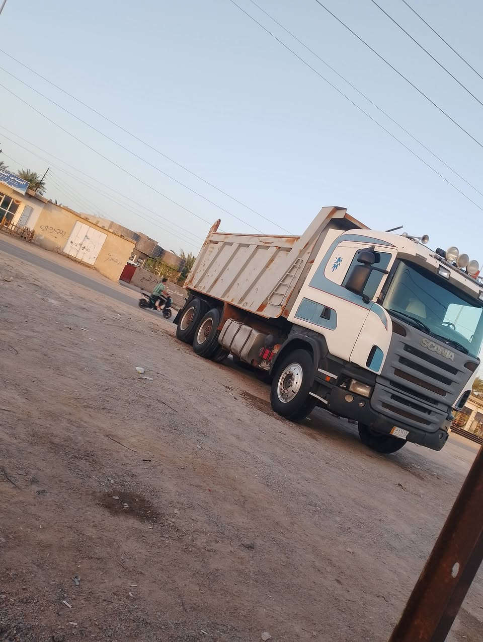 السلام وعليكم قلاب للبيع سكانيه موديل 206 عطر 7بلاد مسكينا 6 مجموعا 200 بدي زبير 23متر تخم تاير جاهزا بصره بسمي قمارا جديده كير 900 خفيف ***********
