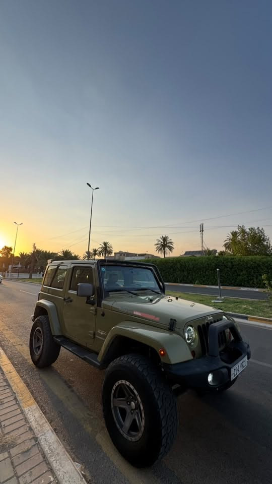 Jeep Wrangler Sahara
رانگلر صحارى للبيع 

موديل السيارة 2013 
ماشية  75الف كيلو
السيارة خليجية كلين 
مثل ما موضح نظافة السيارة بالصور 

محرك 3.6
تدفئة كشنات 
4x4 مع انظمة اوف رود 
السيارة عليها سسبنشن وترفيع بلستن

شاشة اصلية ابل كار بلي واندرويد اوتو وايرلس  سعرها 10 اوراق

سستم صوت Alpine 

رقم مميز بغداد وية السيارة 

داش كام امامي خلفي ومرايا عرض اصلية 

وبعد بيها اضافات مبينة بالصور 
السيارة كاملة من كلشي 
محرك كير مامفتوحات 
وموجود سونار السيارة اخذتة قبل فترة

السعر 210

عنواني بغداد الكرخ العامرية
للاستفسار اتصال فقط 
***********
