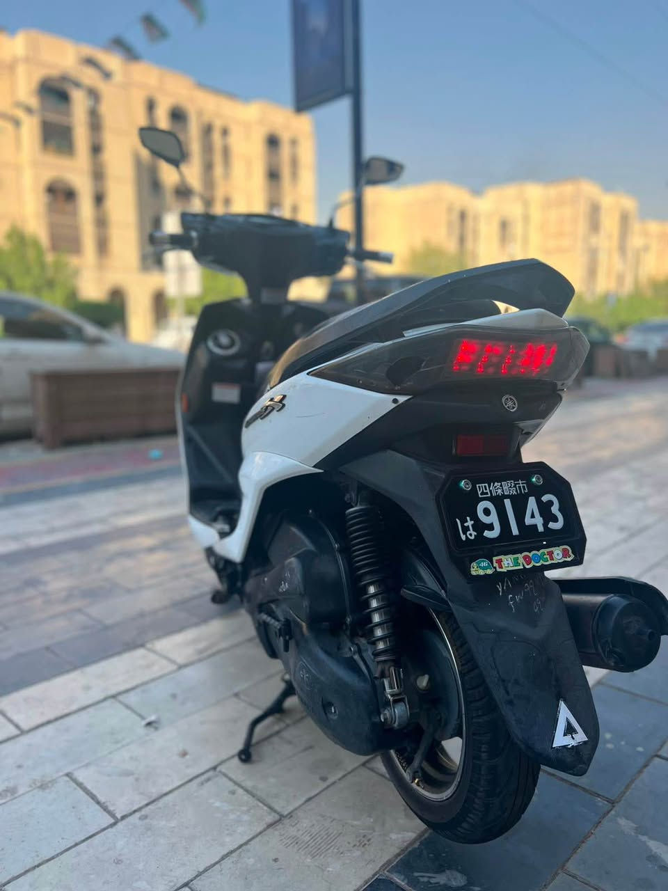 دراجه سكنس لد فحل نوزل خطين قبق نفخ ياباني جديده مال رمبه دراجه  ام الطلاعات بلاديه مكينه ناعمه شلعه معدل ربع نكره كهربائياتها كلها شغاله كفرات اصليه دراجه جديده اي نقص مابيها مكفوله السعر مليون و 150العنوان بغداد الكرخ الاتصال على الرقم*********** بغداد, العراق
