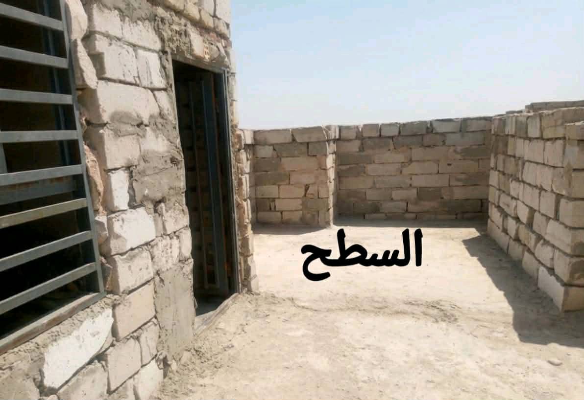 بيت للبيع  مساحة 75بحي ميسان شارع الزوار قرب اسواق مبارك يتكون من غرفتين وصاله ومطبخ وغرفه فوك سعرة 16مليون مع المجال