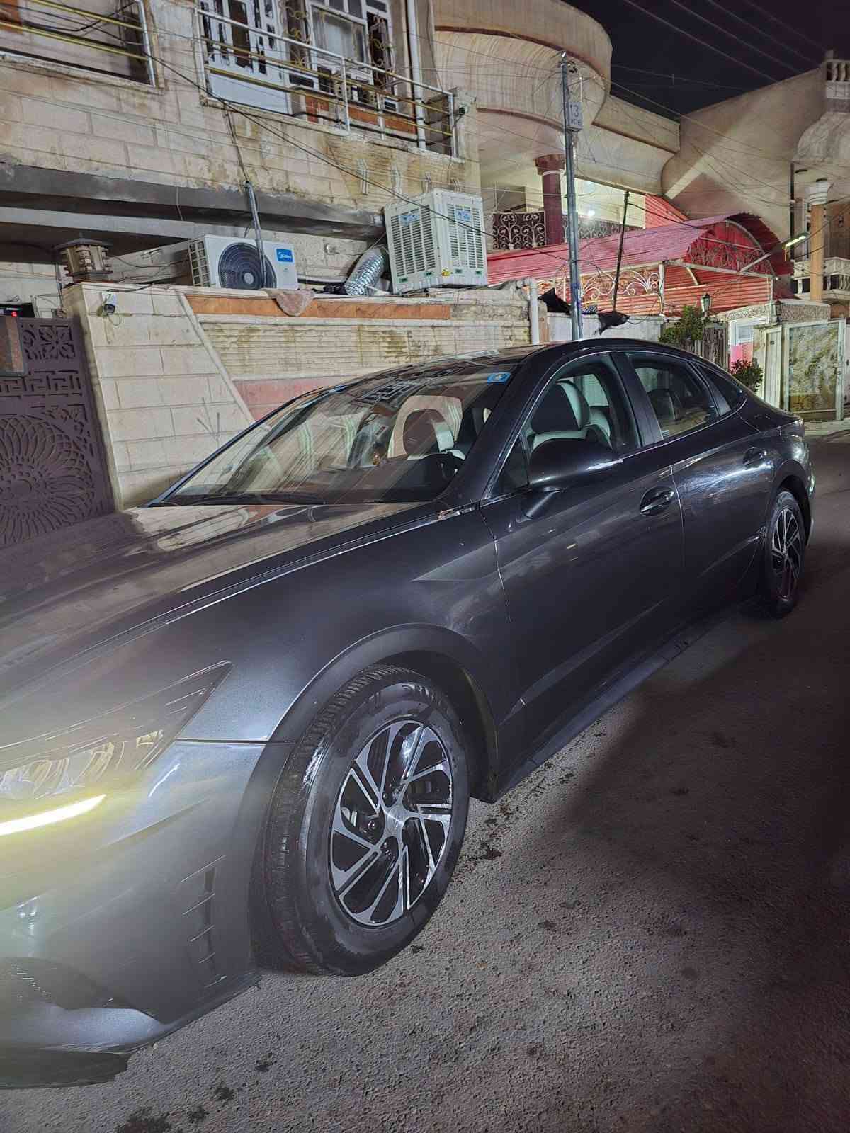 🚗 للبيع: هيونداي سوناتا هايبرد 2023

🔹 الموديل: 2023
🔹 الفئة: Blue هايبرد
🔹 اللون: سيلفر
🔹 الوارد: أمريكي 🇺🇸
🔹 الممشى: 86,000 كم
🔹 الموقع: بغداد
🔹 المالك: صاحب السيارة مباشرة

✅ السيارة بحالة جيدة
✅ الهايبرد والمحرك والقير يعملون بصورة جيدة
⚠️ توجد آثار بسيطة من ضربات البَرَد على القمارة/السقف، وهي ظاهرة بشكل خفيف.
❌ لا توجد أضرار كبيرة.

💰 السعر: 24,500,000 دينار قابل للتفاوض بالمعقول

📞 للاستفسار والتواصل:
***********

للجادين فقط، والمعاينة في بغداد. الفارس, صلاح الدين
