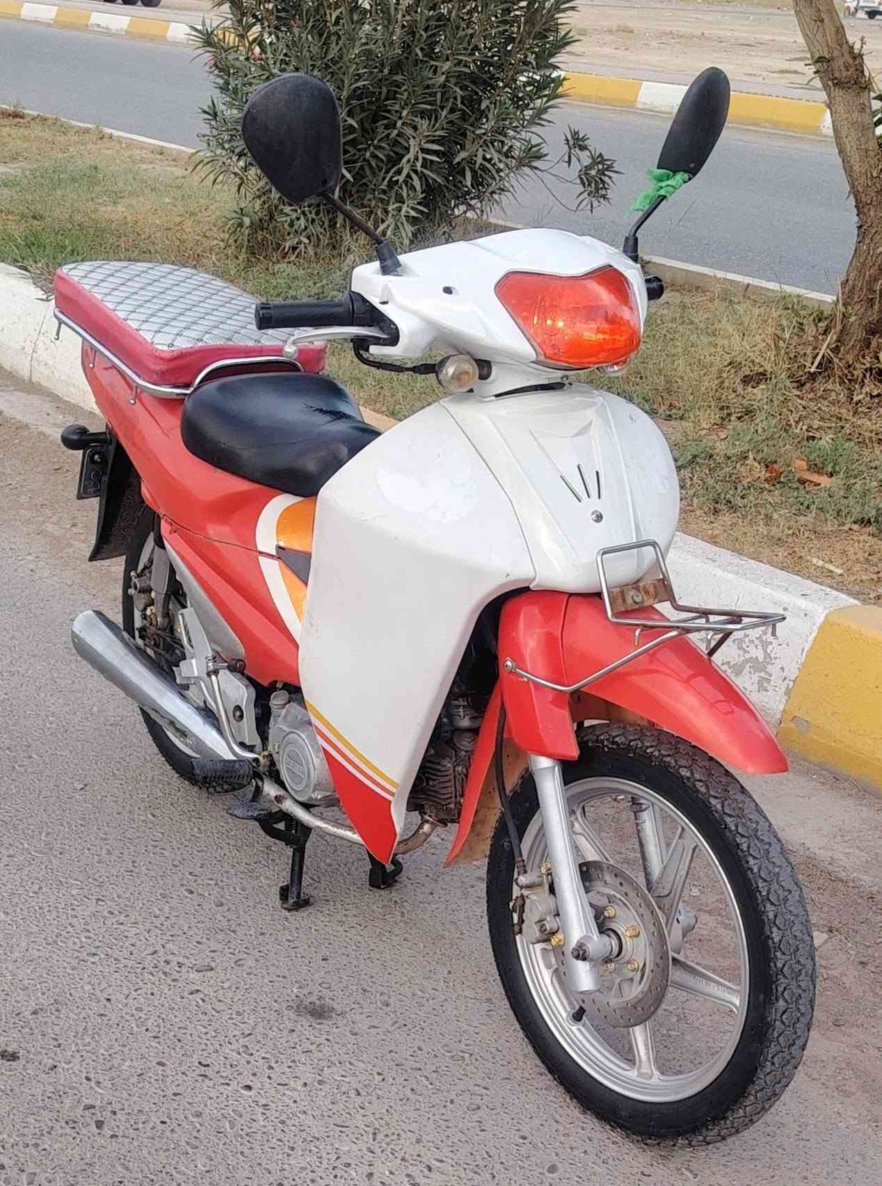 ٤ كير • بدون كلج • دبل دسك