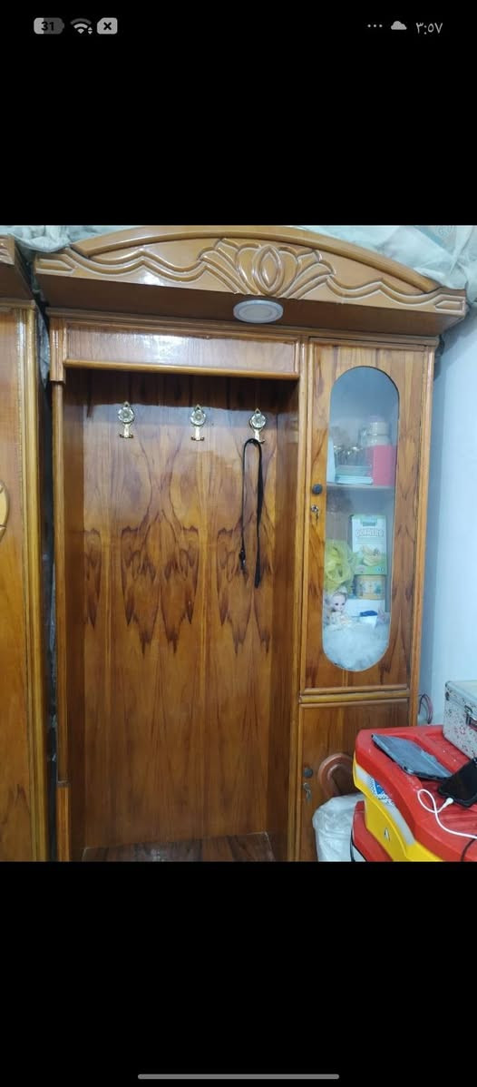 بيع مستعجل • غرفه اخشاب • درجه اولى
