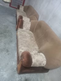 كنب • للبيع
