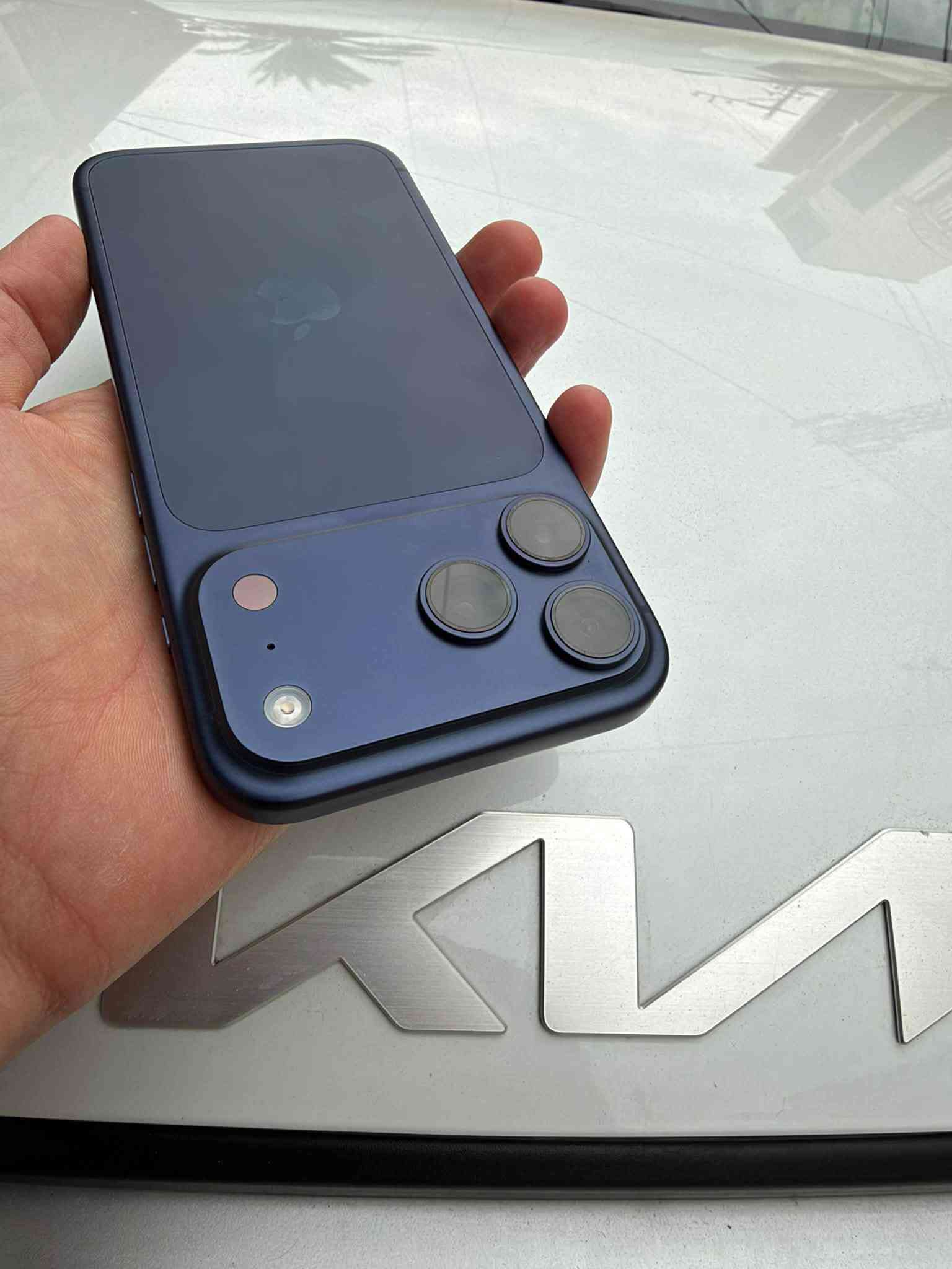 iPhone 17 pro max
الذاكره : 256GB

النظافه : 100‌‌‎%‎شخط مابي 

الملحقات : كامله 

البطاريه : 100‎%‎🔋  

الدورات 47  🔂

النوع : ماستر شريحه فعليه 

بغداد الدوره 📍

***********
