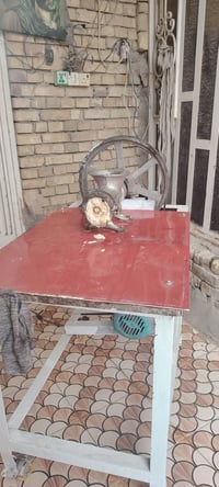 ٣٢بوصة • نظيف • شغّال