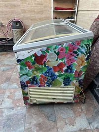 للبيع عارضة ارضيه طول متر ونص مكاني بغداد الشعله للستفسار07707207208