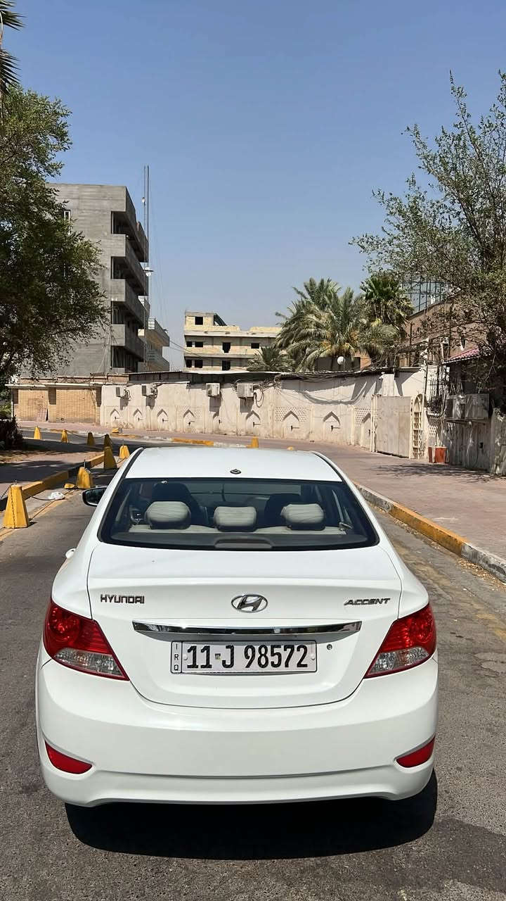 اكسنت للبيع
كفاله بيهه بارد بسيط بلجاملغ قطره صبغ مابيهه
موديل11 
بلو
5تجاوي
فتحه 
اشاير مري
تحكمات 
1600دوش مكفوله
كير مكفول
ماشيه135كيلو
تبريد ثلج
داخل جلد كلش زيرو
تخم تاير جديد
5ويل كب
السعر98وبيهه مجال قليل
مكاني الاعظميه 
***********
