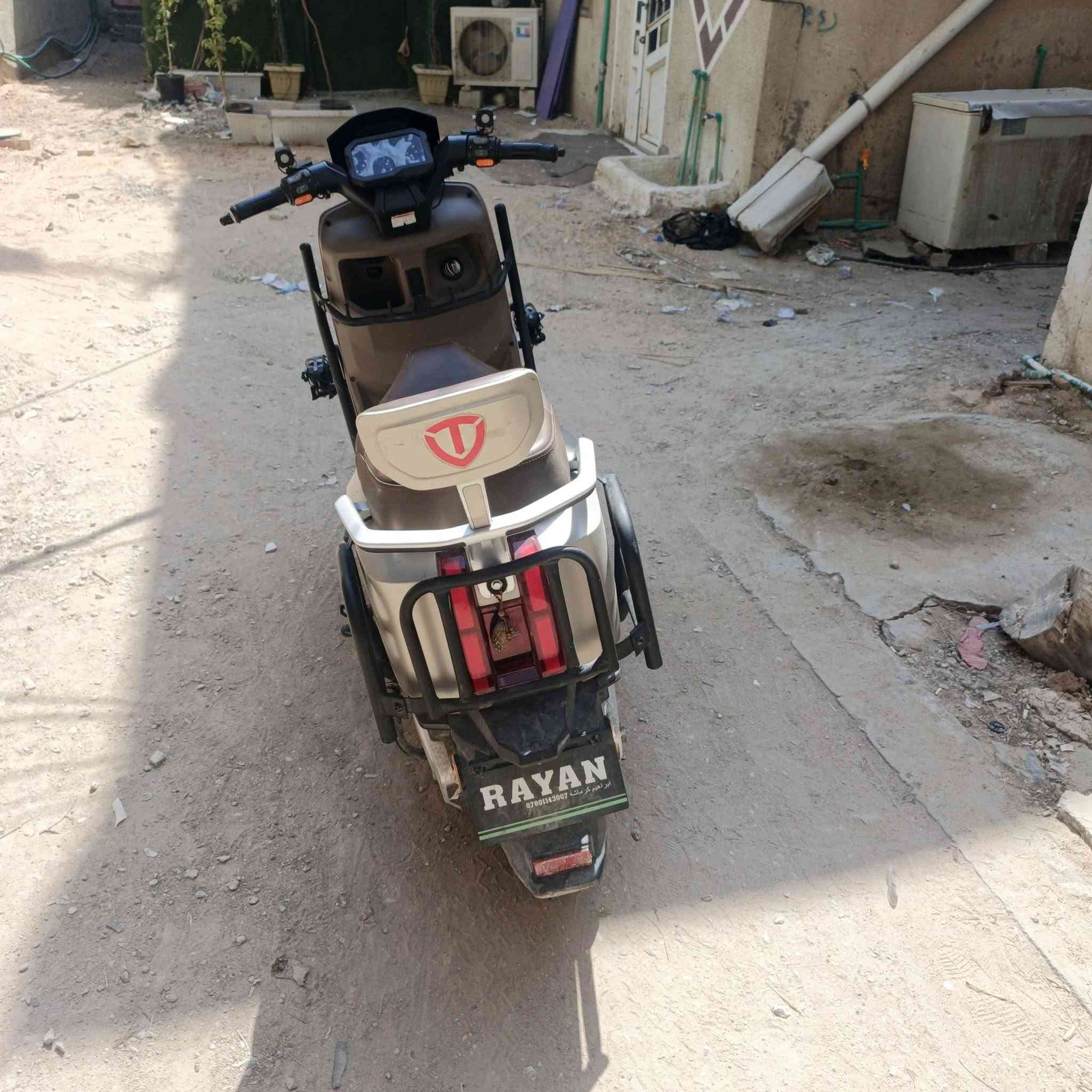 باسكل للبيع كربلاء بطاريات ٦ مسطرة كبار سعره مليون وخمسين وبي مجال
***********
