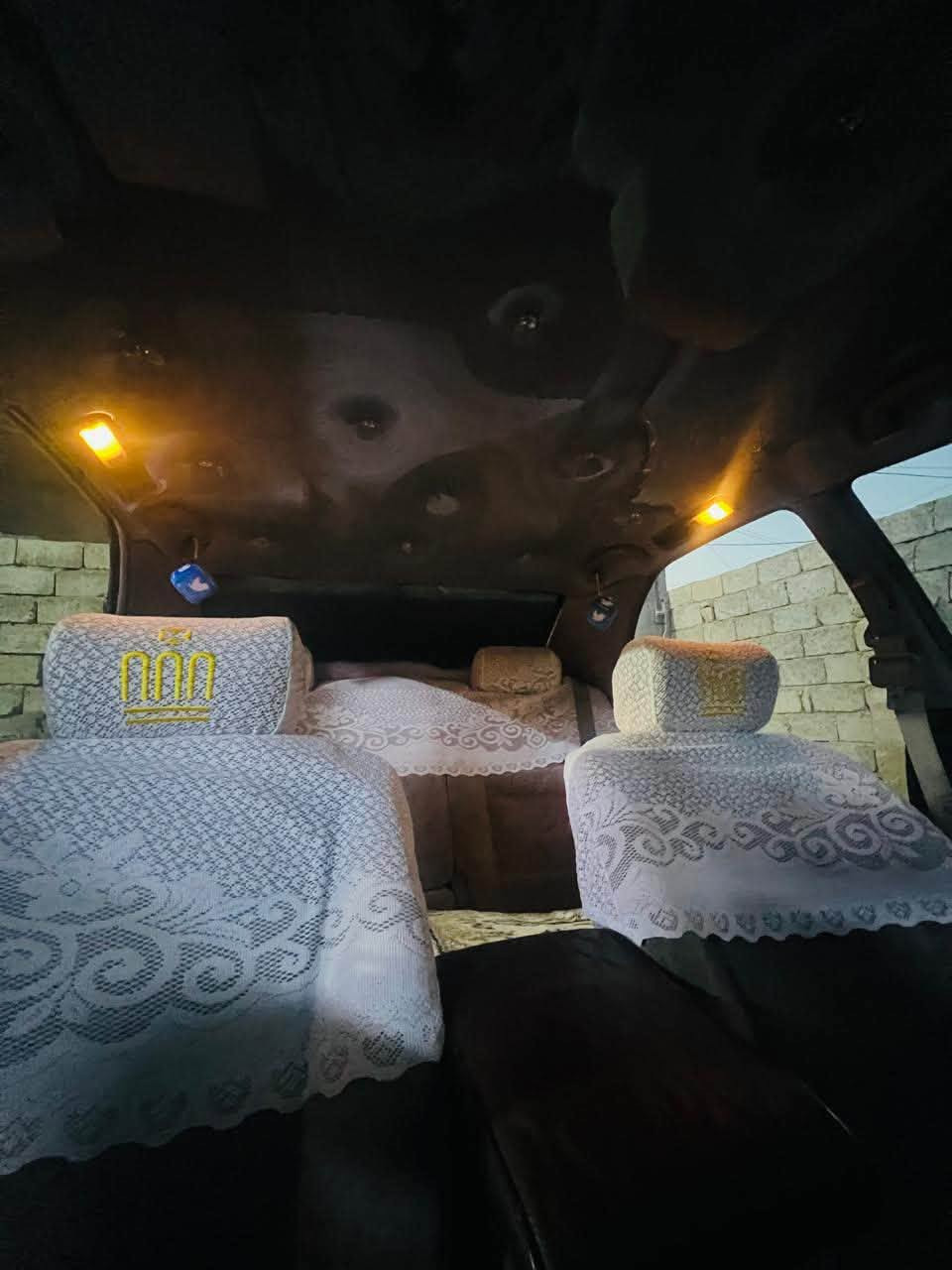 السلام عليكم ورحمة الله وبركاته مكلف بل نشر سياره بطه للبيع  السياره كلين بيها برأس الجاملق شويه صبغ مذكور السونار سياره وضع شركه مال جناي تبريد كامل وره وكدام والثلاجه الوره شغاله السياره قفل مركزي كير ومحرك شرط رقم دولي تحويل شرط السعر ٦٠ وبيها مجال 
***********

