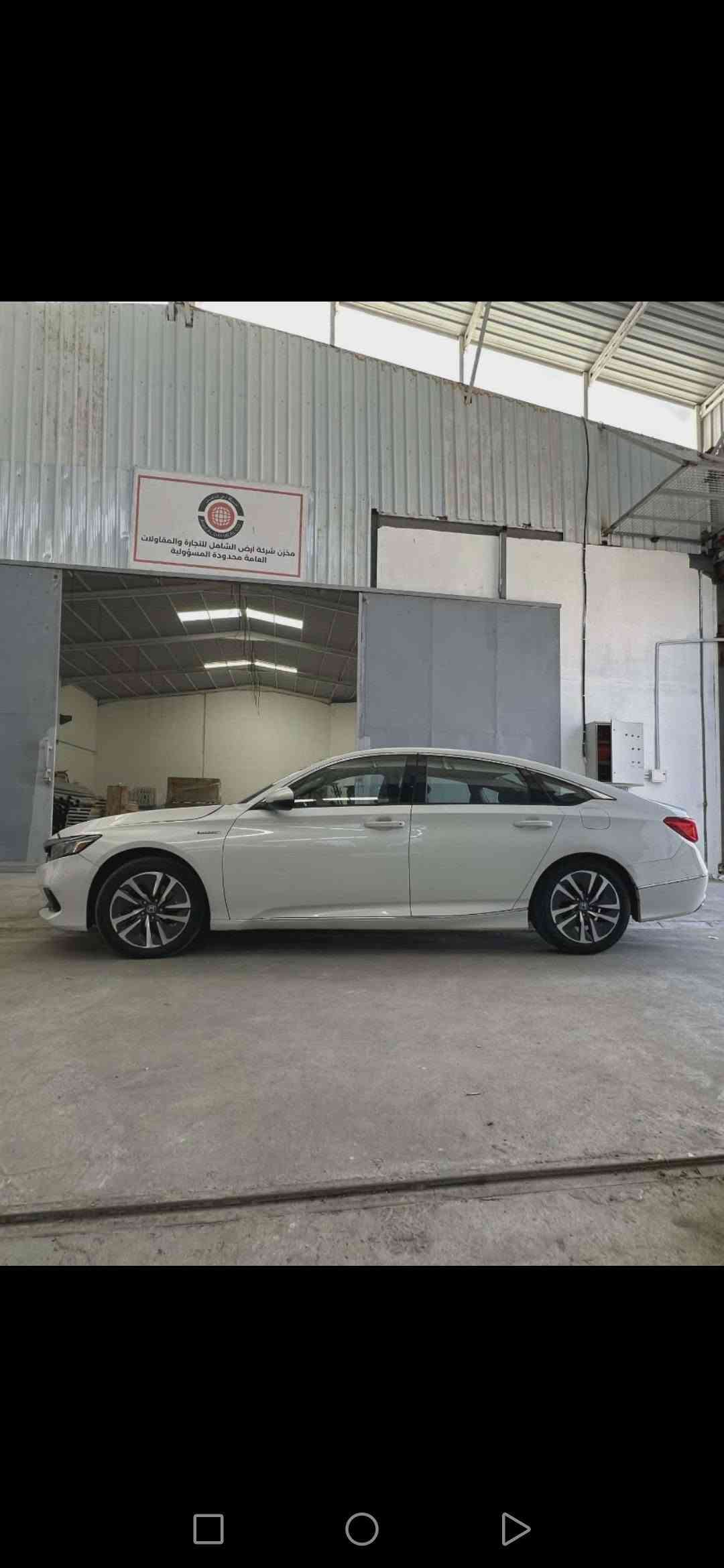 السلام عليكم
هوندا اكورد 2022 هايبرد تورنك | رقم بغداد | بأسمي
ماشية 75 مايل

📸 صور الحادث مرفقة

 • التصليح:  صبغ بس حافه بنيد بدون دواخل بدون تبديل اي قطعه كله بلادي  ⸻

⚙️ المواصفات: فول فول معروف تورنك 

 • سقف  (سلايد)

 • 4 أنظمة قيادة مختلفة

 • تشغيل عن بُعد + بصمة تشغيل وبصمة أبواب

 • رادارات أمامية

 • تحذير خروج عن المسار

 • نظام قيادة شبه ذاتية

 • مقاعد جلد كهرباء مع خزن وضعية الذاكرة (ميموري)

 • باقي المواصفات معروفة📍

ملاحظه سياره مكينه مجفته بيه ضمان 

💰 السعر: 127

  وبيها مجال

مكان سياره بغداد الكرخ ابي غريب قرب مجمع بدور

📞للتواصل : *********** 
وتساب

نص مكتوب في الصور:
- 2022 HONDA AC...
- iaai.com
- 2022 HONDA ACCORD HYBRID EX-L
- STOCK#: 38854996
- VIN: 1HGCV3F55NA******
- LANE/RUN #: A - #72