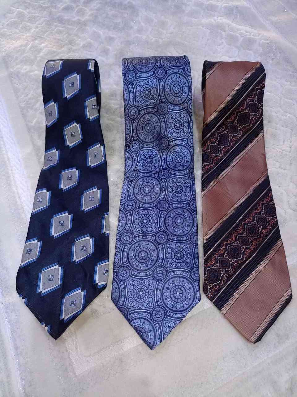 🎩 عُقدة | KNOT
لأن الأناقة تبدأ من التفاصيل ✨
👔 أربطة عنق | ذوق | فخامة
🚚 توصيل لجميع المحافظات
📞 ***********

سعر القطعة 2٫500 (الفين ونص دينار)
كل قطعتين الثالثة مجاناً 😉✅

باقي القطع ع خاص

