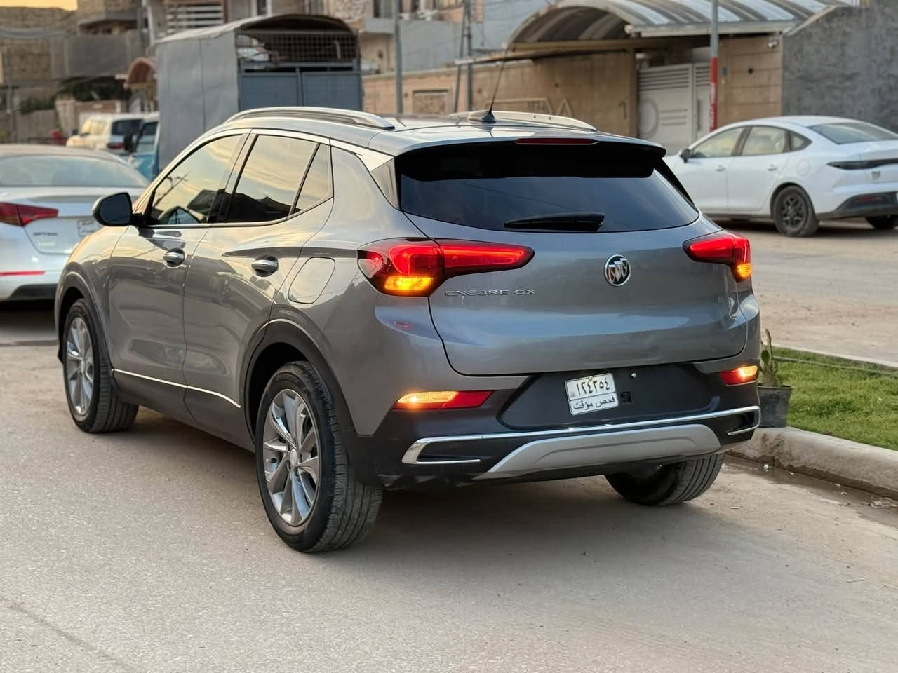 🔥 للبيع Buick Encore GX 2023 — فول مواصفات 🔥

إذا تدور على سيارة فخمة، اقتصادية، عملية وبنفس الوقت مواصفاتها عالية… هاي الـ Buick Encore GX 2023 تستاهل تشوفها 👌🔥

🇺🇸 Buick Encore GX 2023
🏁 شركة GM — صناعة أمريكية
✨ فول مواصفات

🔹 محرك 1.3 Turbo — 3 سلندر
🔹 تشغيل عن بُعد
🔹 4 بصمات
🔹 بصمة تشغيل + فتح الأبواب
🔹 فتحة سقف
🔹 جنطة كهربائية تفتح بالحساس عن طريق القدم 👟
🔹 سايد بريك بصمة / إلكتروني
🔹 مقاعد جلد أسود فخمة
🔹 مقاعد كهربائية
🔹 تدفئة وتبريد للمقاعد
🔹 Memory للمقاعد
🔹 شحن لاسلكي 📱
🔹 شاشة معلومات وعرض على الجام الأمامي HUD
🔹 تحكمات متعددة الاتجاهات
🔹 رادارات وحساسات للجهات
🔹 نظام المحافظة على المسار والتنبيه عند الانحراف
🔹 حساسات خلفية
🔹 بانوراما ☀️
🔹 إضاءة LED نهارية وليلية
🔹 لايت عالي وواطي
🔹 إشارة ترحيبية
🔹 ويل كب كروم 18 إنج
🔹 وبها مواصفات إضافية هواي تخليها من السيارات المميزة بفئتها 🔥

✅ السيارة بدون رقم
✅ تترقم بأي محافظة
✅ مدفوع الكمرك والضريبة
✅ مكينة + كير + حدادية + كهربائيات كاملة
✅ السيارة تقرير بدون نسبة
✅ جاهزة للتسجيل والاستخدام

💰 السعر: 135 ورقة 
💵 وبيها مجال للشراي

📍 المكان: بابل  – حله 

📞 للاتصال:
***********

💬 واتساب:
***********

🔥 السيارة مو مجرد شكل… مواصفات وفخامة وراحة واقتصاد، والجاد يتفضل يشوفها ويفحصها بنفسه.

📲 للي يعرف بالـ Encore GX، هاي المواصفات تحچي عن نفسها.
