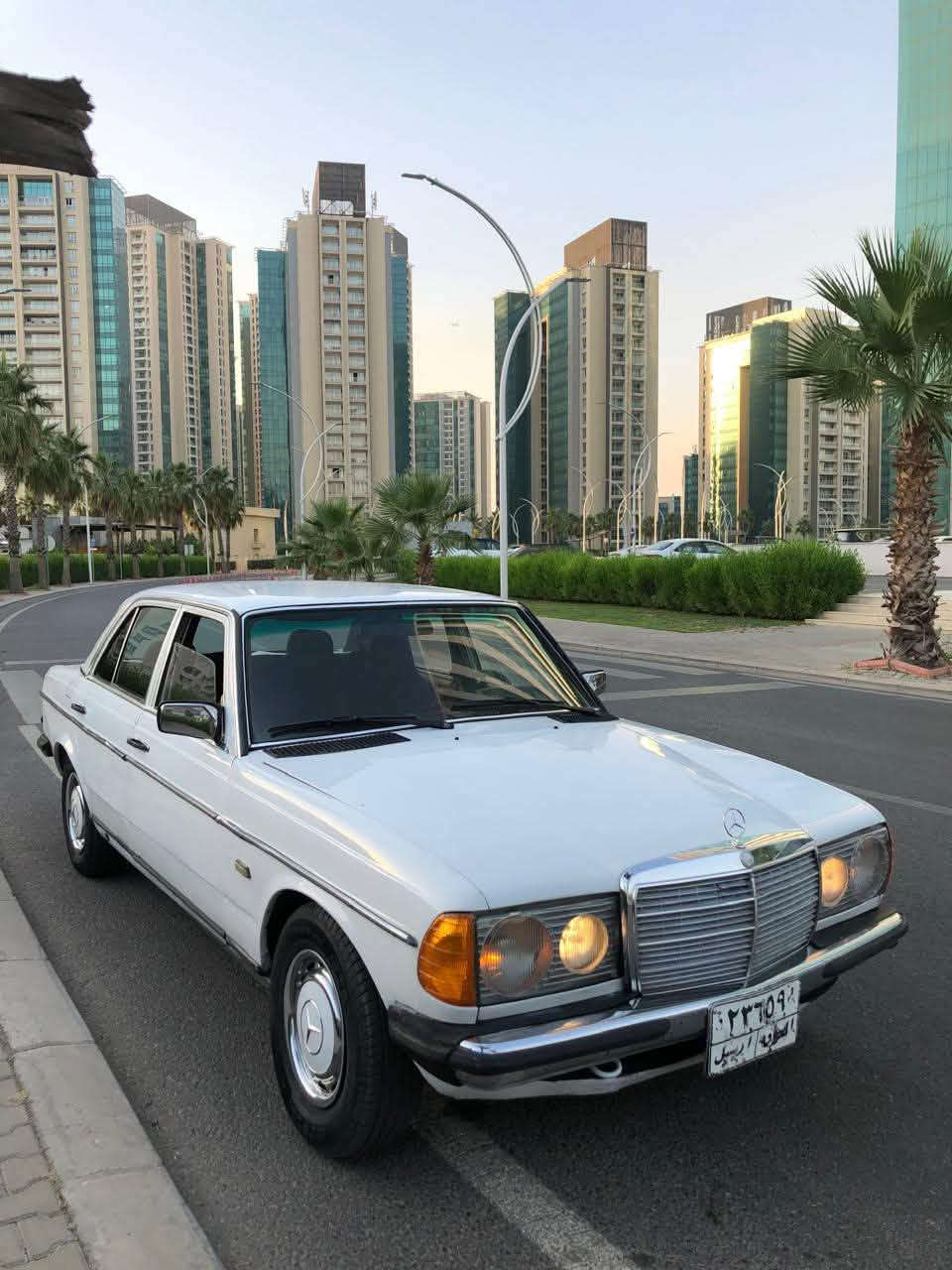 مرسيدس E230 • ١٩٨٤ • رقم اربيل