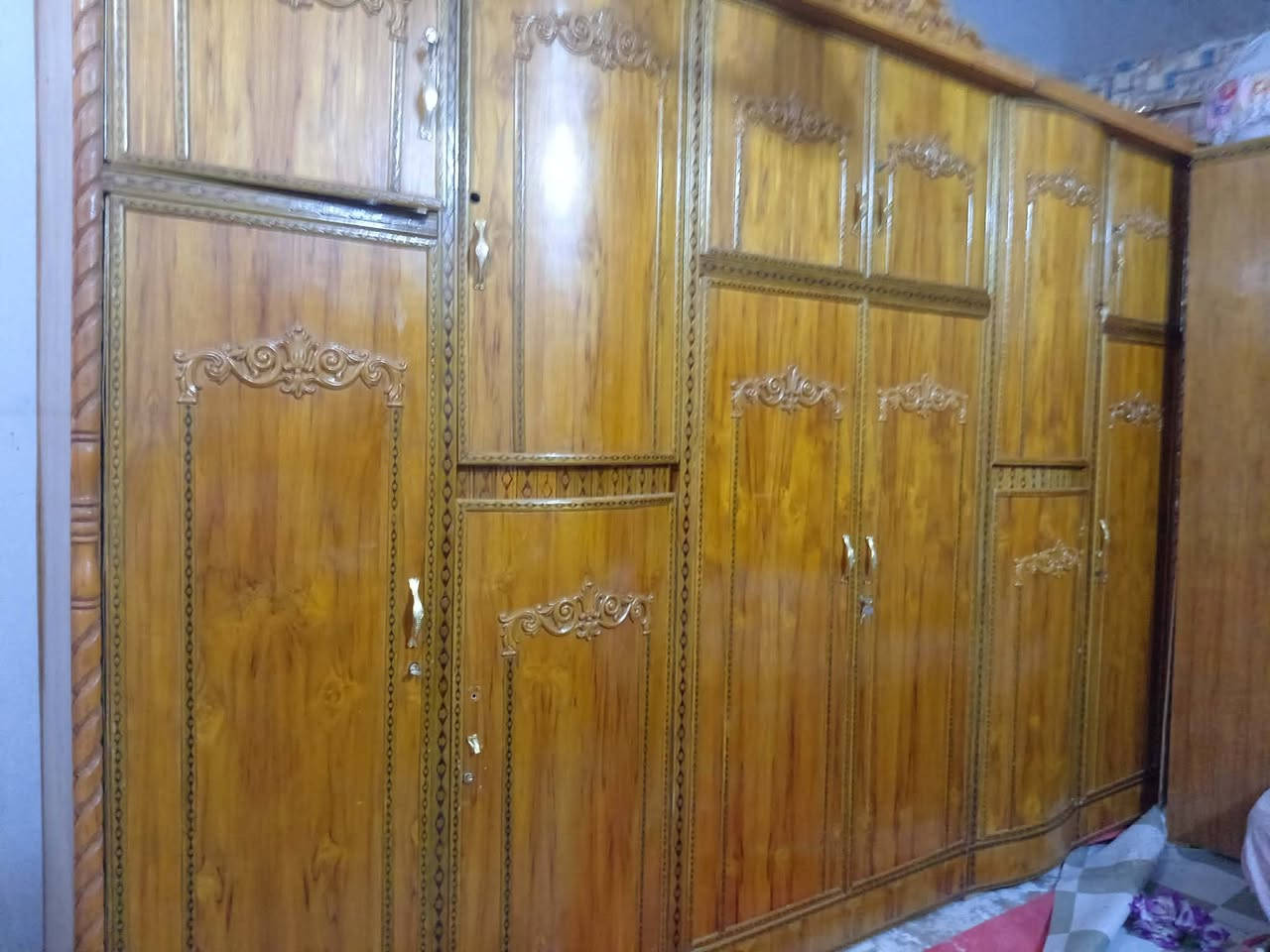 السلام عليكم غرفه نوم كامله  مكان بغداد قرب مجمع بسمايه تواصل ع هاذا رقم صاحب الغرفه ***********
