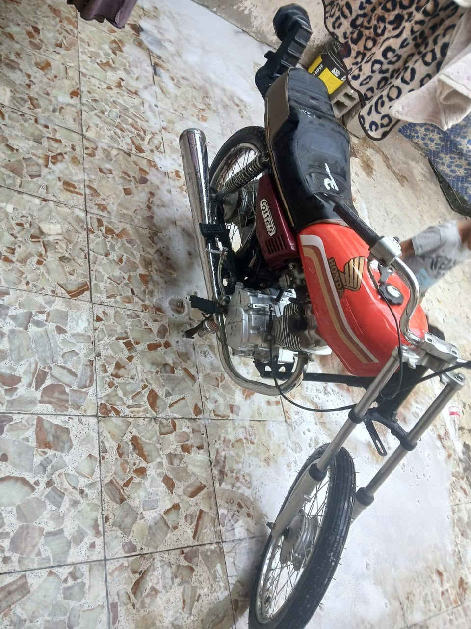 السلام عليكم السعر 500 نصره الزبير دراجه ما مفتوحه ولا ***********
