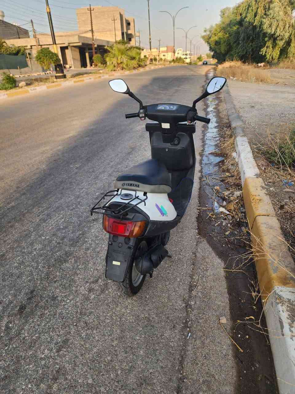 السلام عليكم
ماطور بزونه لون ابيض نضيفه بشكل  
محرك بشرط صبانه مامطخوخه شاصيو بشرط ماطور نضيفه بشكل لا ملعوب بي ولا شي من شحن ع ايدي  عندي بس شويه  كابريته شويه يخربط فقط لا اكثر ولا اقل  قبغ هندر ما مفتوح شرط  سعرو 575وبي مجال لطيبين رقم الموبايل ***********
