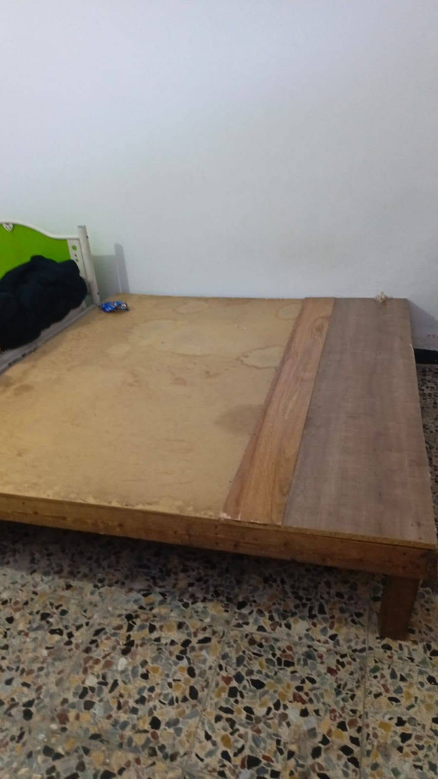 غراض للبيع 
السلام عليكم ورحمه الله وبركاته عدكم 
غراض للبيع 
مستعجل ع بيعتهن 
قيم بلي يرضي الله وتعال شيل 
مكاني بغداد حي الجهاد 
***********
