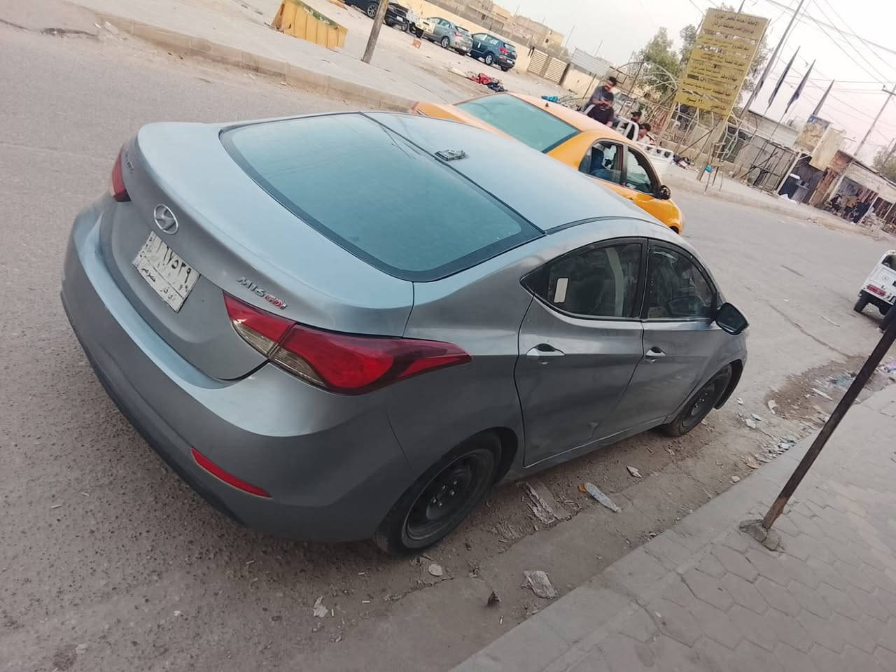 النترا امريكي 2016
مكينه وكير بلكارتون قبل 4 اشهر مشدودات 2000 دوش 
رقم الماني ذي قار سنويه لل28 
سياره جاهزه حداده نص عمر 
السياره متجيه  ومعمره تعميره حلوه للاستفسار اكثر *********** العنوان ناصريه مركز
