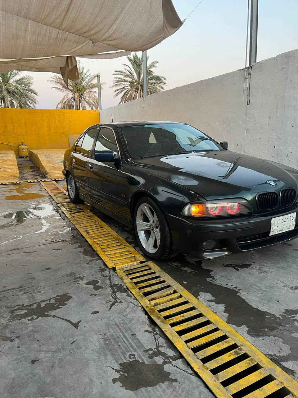 🔥🔥 لأهل الـBMW والذوق الرفيع… هاي مو مجرد E39! 🔥🔥
🇩🇪 BMW E39 540 — هيبة الـV8 الألماني الأصلي 🇩🇪

إذا تدور على سيارة شكل، هيبة، راحة وأداء… هاي تستاهل تنشاف 👌🏻

💎 المواصفات:
🔸 موديل 2000
🔸 محركV8.4.0
🔸 قير أوتوماتيك تيبترونك
🔸 دفرنس 2.81
🔸 لون أخضر زيتوني غامق مميز جداً
🔸 جنوط 19** دبل شفه مميز **
🔸 السيارة جاهزة للاستخدام

🔥 E39 بهيبتها المعروفة… والـ540 إلها طعم ثاني!
سيارة تجمع بين الفخامة الألمانية، الثبات، الراحة وصوت الـV8 🇩🇪🔥

📍 الموقع: كربلاء
💰 **السعر: خاص **
📞 للتواصل: ***********

⚠️ للجادين فقط
🔧 الفحص حق المشتري وبالمكان اللي يختاره.

لا تسأل عن السيارة من الصور… تعال شوفها وراح تعرف قيمتها. 🔥

#BMW #E39 #540i #BMW540 #V8 #BMWIraq #BMWKarbala
