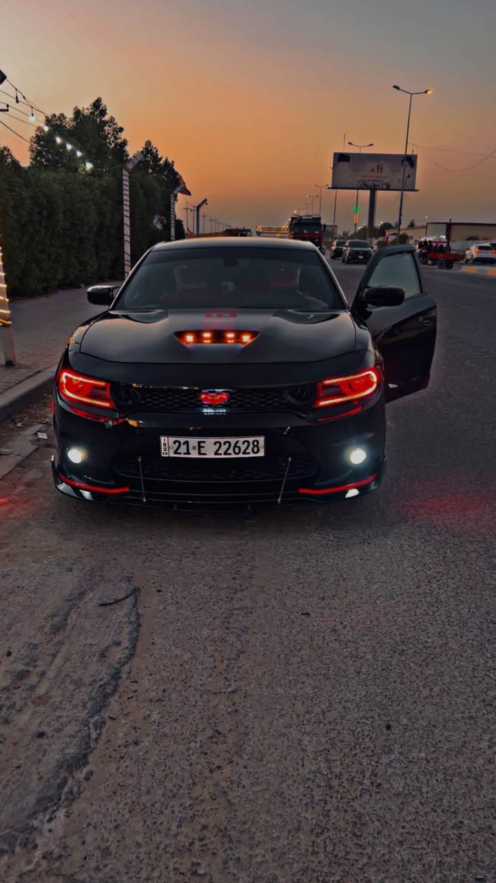 2016 Dodge Charger SXT V6
132 ML
• Engine: 3.6L V6
• Trim: SXT
• Model Year: 2016
• Transmission: Automatic
تو ويل وارد كندي كلين تايتل بالعراق صار بيها طخه باب وجاملغ السايق وتبدل نفس اللون بدون ايرباك 
مواصفاتها عاديه بس اني مزود عليها مواصفات مثلا 
شفتات ستيرن 150 $ دمام خلفي هوه وشده 250 $ شاشه جبيره اصليه SRT 400 $
ويل 20 جديد وحيل نضيف 500 $ تخم تاير امامي 245 وخلفي 275 تخم استدات طلقه 
داعميات امامي خلفي SRT 
دركه رياضي 250 $ وسستم اناره داخليه متغيره 100 $ 
مازدات اصليه ولد وعدسه متغير وبلوجكترات اصليه 500 $ كزوزت موبار منفصل اصلي قفايص 300 $ صوتها يجنن ولا جنها V6 وكت كامل SRT من سبايدر ودوس وسكوبات بيبان وجام ولحايه ودفيوزر وحلوك CORSA 
سستم دواخل كاربون فايبر 100 $ دواخلها شوط شركه حيل نضيفه فلنجات اماميه مشيفه رياضيه 150 $ دسكات موبار صدر رايسنك الاصلي دبلات جدد اصليه بلكات شابيون بلاديات دبل فان المراوح 600 الف هنه والولد 82 يعني انسى شي اسمه حماوه 
وعليها برمجه دعسه وفتح فصله يم ايلياس 
عليها سترس بار اصلي وشوته رياضيه KN 200 $ 
اويل كاتج كان 
راديتر جديد واتر بم جديد دهل كله لوكاس 5/20 وفلاتر اصليه وبانزين كله محسن شرط احمر اديرلها وفيتبم جديد موبار تفصيخ البنيد مالها محدث فقط والسياره باسمي شخصيا رقم سليمانيه السياره هواي مصروف عليها الله شاهد 
سعرها 178 وبيها مجال بسيط ومكانها بغداد 
***********
قبل اسبوعين مطلعها من مركز بوليش ونانو سيراميك عنايه متكامله وباتر AC DELCO اصلي
