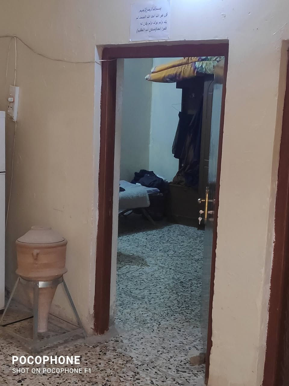 دار البيع
مساحة 75 واقع حال 80 متر ركن مربع
الموقع تجاري مقابل مركز شرطة الزهور والعيادة الشعبيه يصلح السكن ويصلح محلات تجارية على شارع عشرين 
يحتوي على استقبال وغرفة نوم وهول ومطبخ وترك وطرمة 
الجبهة 7 ونص ونزال 10.67
السعر 75 وبي مجال او مراوس ابيت اكبر ضمن منطقة الضباط 
للتفاصيل اكثر الاتصال على رقم 
*********** واتساب
