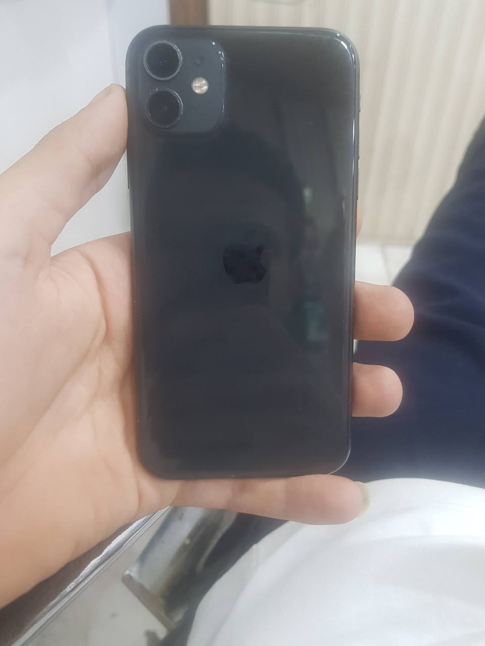 ايفون ١١
ذاكره ٢٥٦ 

بطاريه ١٠٠ مبدل وكاله

الباقي كله بلاد فقط بطاريه مبدل

نظافه ١٠٠/١٠٠ 

السعر ٢٧٥

***********
