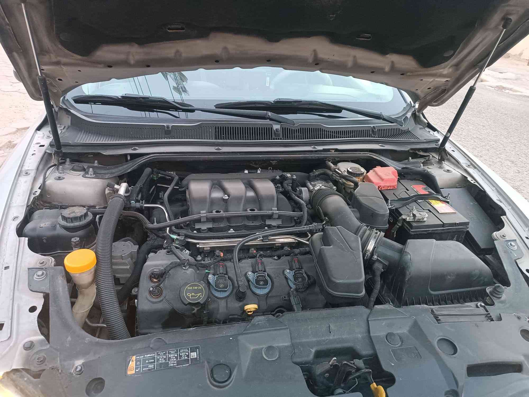 فورد توريس ٢٠١٥
حادث باب السائق 
گير محرك حدادة مكفول 
المواصفات 
مري كهرباء 
مري هيتر 
تبريد ثلج 
كراسي جلد 
كراسي كهرباء تدفئة 
تحكم ستيرن 
تشغيل عن بعد 
لايتات زنون 
حساسات خلفيه 
كاميرة خلفيه 
ويل كب١٨
شاشة دشبول صغيره 
باتري جديد 
رقم بغداد مشروع وطني 
السيارة كامله على الاخير 
السعر ١٢٠ ورقة والشراي يتصل على الرقم ***********
