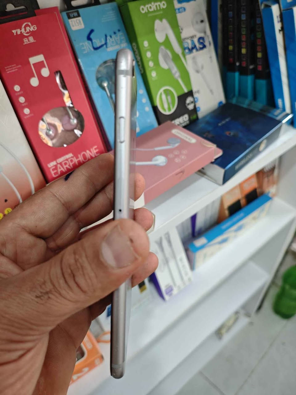IPHON 6 PLUS   🌷   128  GB ♦ 

دەستی دوو زۆر خاوێن ، زاکیرە 128 گێگا + پاتری 83
هیچی نەگۆڕاوە وەک شەریکە  🌷

نرخ /  75 هەزار  🌹💐🌷

***********
***********
ناونیشان قەڵادزێ بشدار, السليمانية
