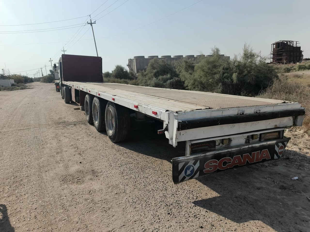 تريله مان رأس وعربانه كاسحة وزعانف موجوده شاصي جديد مكينه نضيفه السعر خمسه وسبعين وبيهه مجال***********
***********
