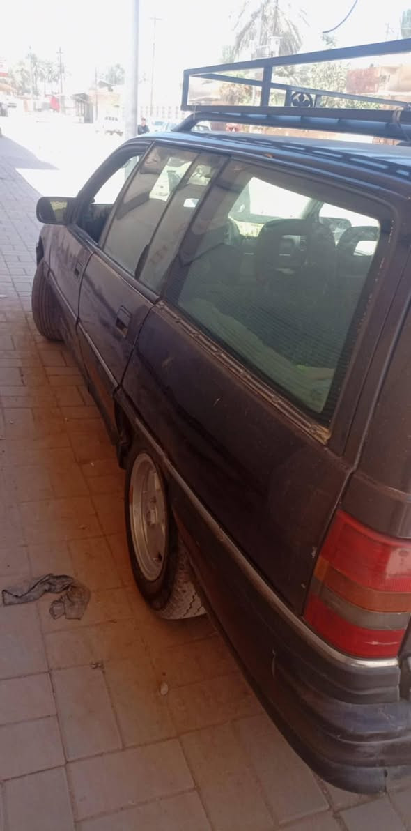 السلام عليكم اوبل اوميكا ستيشن رقم كركوك انكليزي محرك 2000 السياره حلوة الصدر نص عمر امكان ديالى الخالص السعر 28 وبيه مجال ***********
