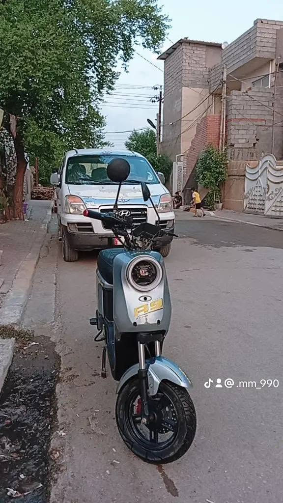 السلام عليكم دراجة شحن R9 للبيع بدون بطاريات كهربائيات كلها شغالة تايرات جدد دراجة كاملة نقصها فقط بطاريات مكاني بعقوبة التحرير سعر275 وبيها مجال رقم ***********

نص مكتوب في الصور:
- @.mm_990
- @mm_990
