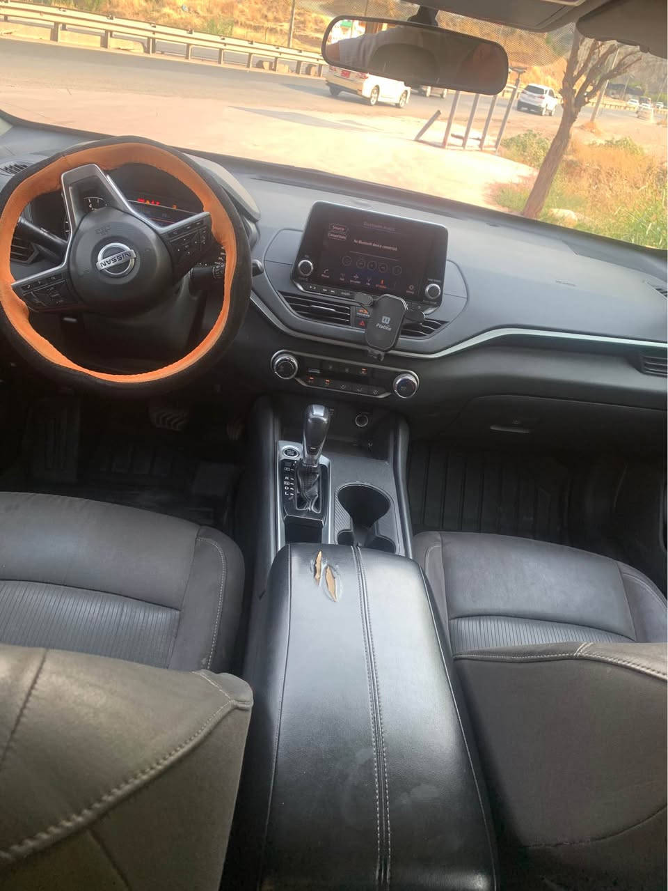 نيسان التيما ٢٠١٩ 
١قطعه صبغ بدون داخل
سياره ماشيه ١١٤ مايل 
*********** عليها واتس اب دهوك, العراق

