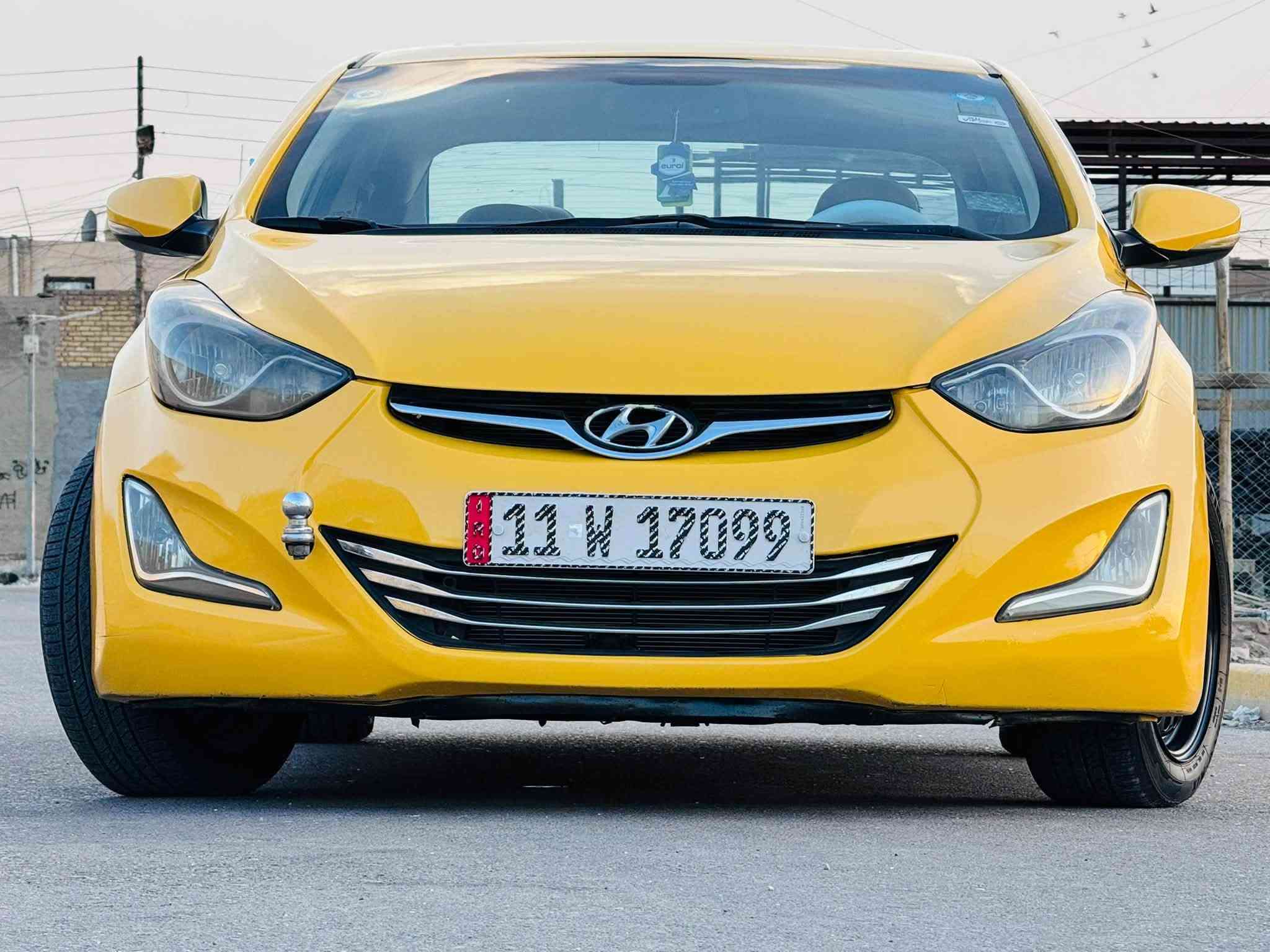 النترا 2013 وارد امريكي حادثها قبق جنطه وجاملغ خلفي بدون دواخل ليبل واحد كلها رقم بغداد باسمي هيئه مصفره سنويه ماساقطه 
المواصفات فول1/1&&&&&&&
محرك 1800 دوش 
فتحه طكتين 
بصمه تشغيل وابواب 
كشنات جلد 
اشاير بالمري 
داخل بيجي 
كشنات كهرباء 
تبريد بيانو 
تدفئه بالكشنات امامي خلفي 
شاشه تاب اصليه 
حاكيه بلوتوث اتصال 
كير محرك مكفولات تبريد ثلج صدر خلفي امامي جديد تخم تاير جديد شاده سياره جاهزه مابيها نقص 
السعر ب86$ وبيها مجال 
***********
