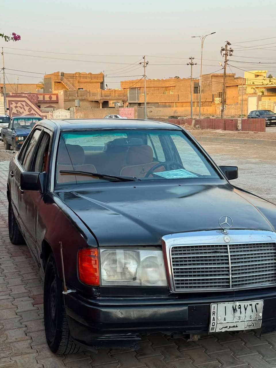 السلام عليكم❤️
مارسدس دب للبيع (فقط)
موديل 1991
قواعد ممعره 
خياسات مابيها معمرات كلها 
مصبوغه عام 
كير ومحرك واكسل بجيس 
تايرات نضاف
رقم انبار سنويه ساقطه من الـ24
شرط التحويل
دوشمه جديده بيها 
فتحه بيها وملغيه 
صدرها نص عمر 
سعرها (26)وبيها مجال بسيط 
مكان السياره ديالى-جلولاء
للأتصال:***********
