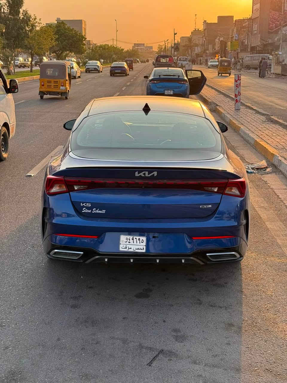 السلام عليكم  K5 2024
وارد امريكي
بدون ارقام دخول جديد منفيس بسمي 
محرك 2500 GDI 
تبديل جاملغ فقط بدون دواخل 
مواصفات اكس لاين فول للخير 
سعر 160 
العنوان بغداد الزعفراني 
الاتصال ***********
