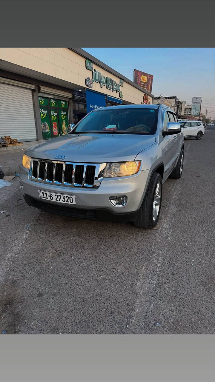 صلي على نبيك

جيب لاريدو موديل ٢٠١١ 

كفاله من الضربه والدواخل 

فول مواصفات عدا الفتحه

٤ بصمات وبصمة تشغيل 

سستم نيكل 

شاشه بلادي 

كامره دواره 

حساسات

تحم ستيرن جهتين 

داخل مشمشي 

نضام يكو 

مكينه ممفتوحه 

مكينه ٣٦٠٠ جديده بل شرط    

كهربائيات عل بلاد 

بجم كبس 

تخم تايره جديد ويل هامان

صدر جديد 

تبريد قطعتين عل سويج 

مضومة زنون 

سياره بيه قطع صبغ ابيعك حزام 

بغداد دولي بسمي مكان سياره تكريت 

سعر ١٢٥

*********** بغداد, العراق

