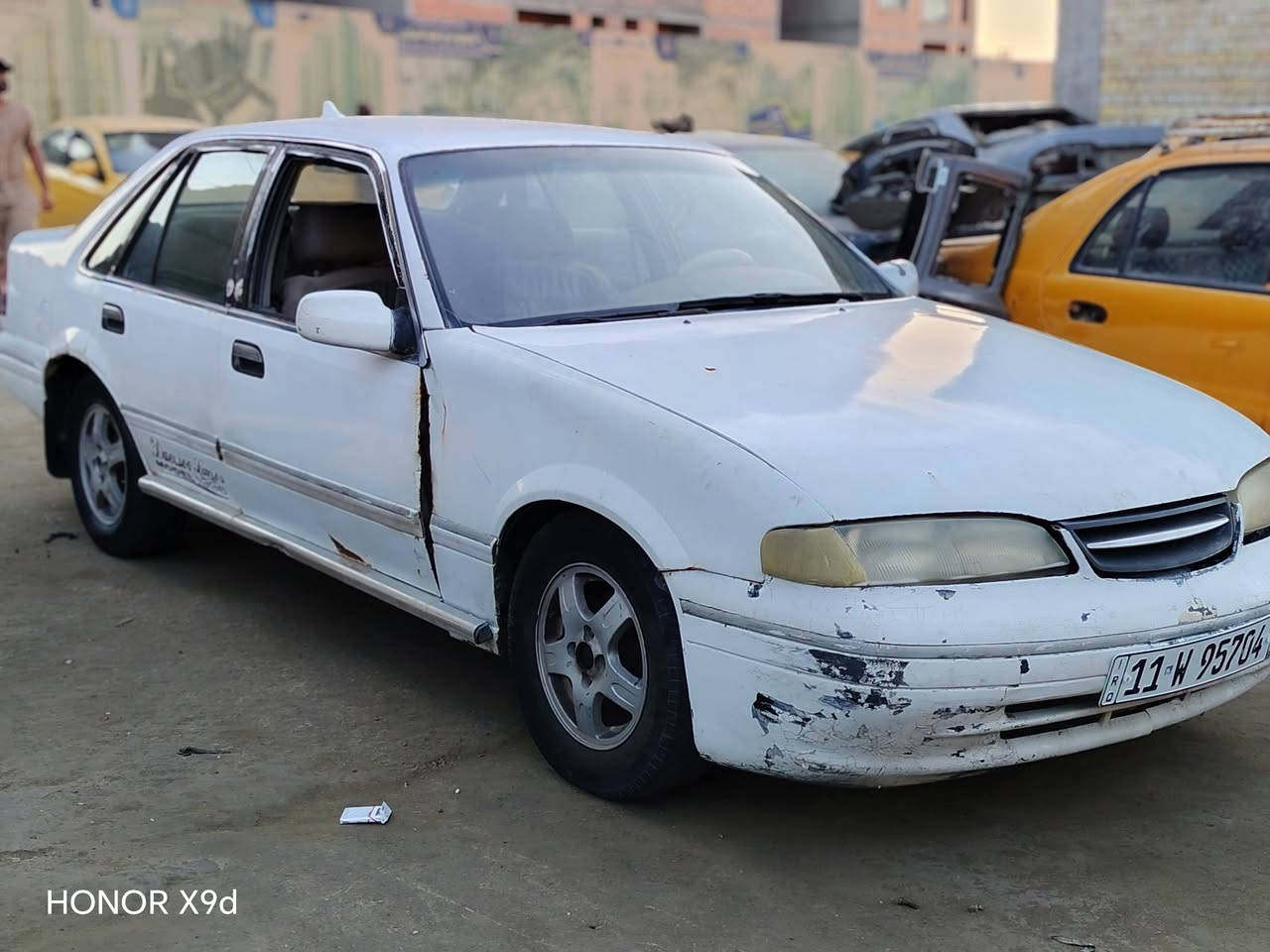 سلام عليكم متابعين بيج كراج الرحمن لتفصيخ السيارات وصلتنه سياره دايو برنس فراشه تفصيخ ادوات كير ومحرك مسكر كير كهربائي  جديد ادوات نضيفه ومتوفره العنوان بغداد الدوره شرطه حاتم السعدون مدخل حي اسيا مجاور مجمع ابراج اسيا السكني ***********
*********** عبود وحياكم

