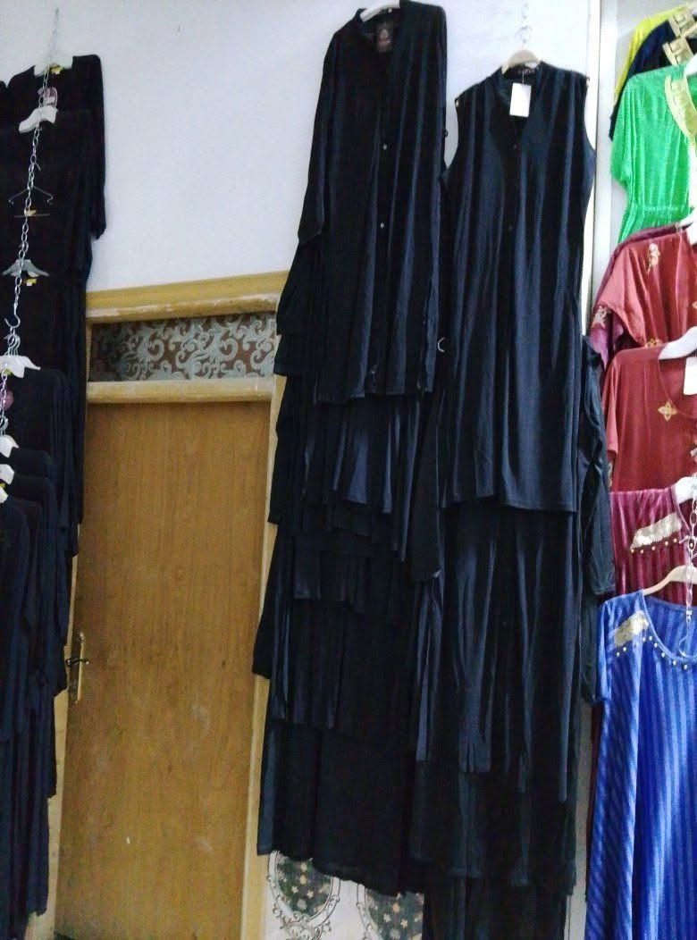 شلعة ملابس نسائية سعر مناسب 
***********
