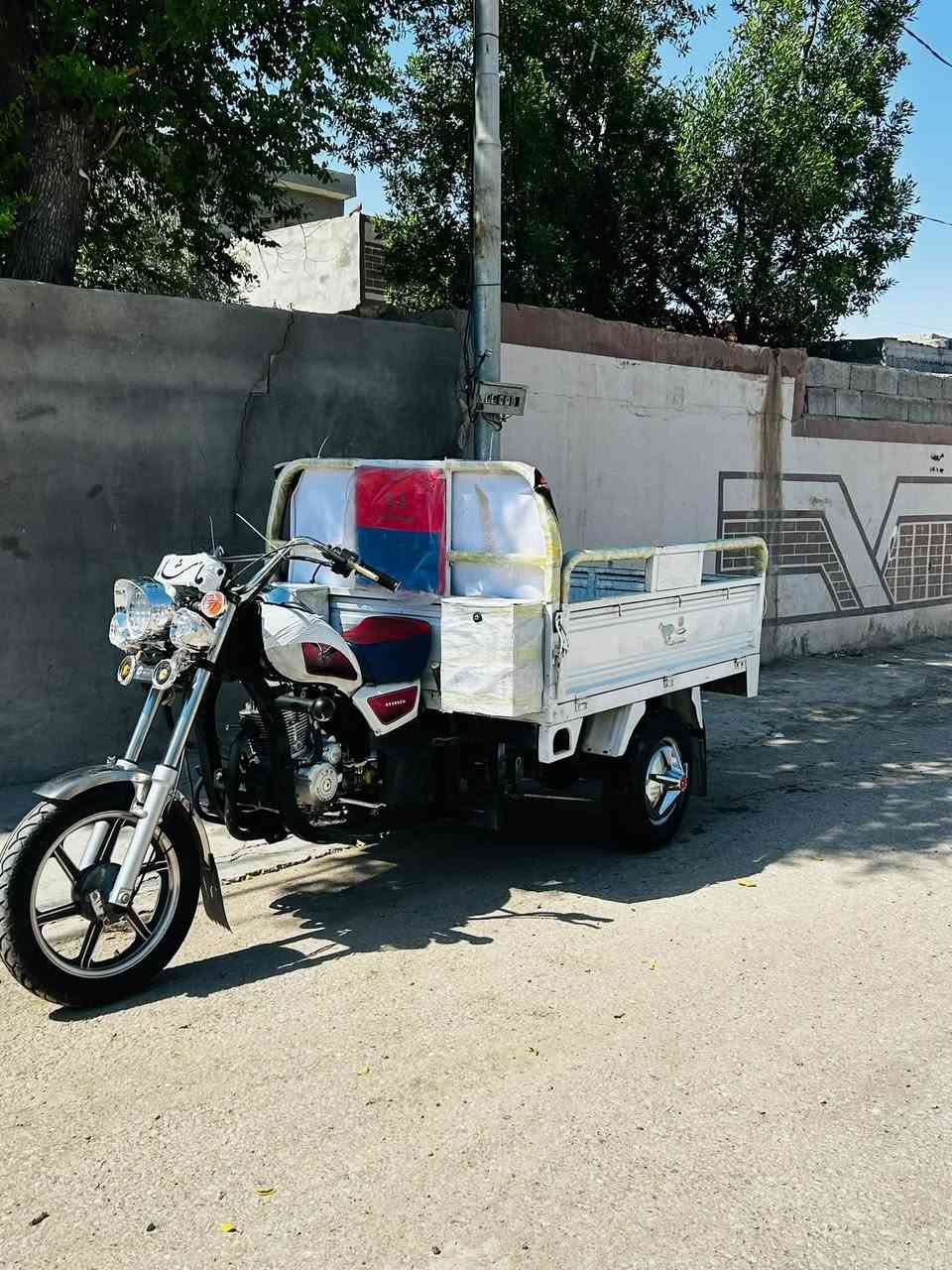 سلام عليكم ستوته البيع ام طير فحل موديل 22 مكينه 24 برغي مامفتوح كهربائيات كلها شغال جسمها كلها مكفول سعر 1600 بي مجال حك الجيه مكاني ديالى جلولاء ***********
