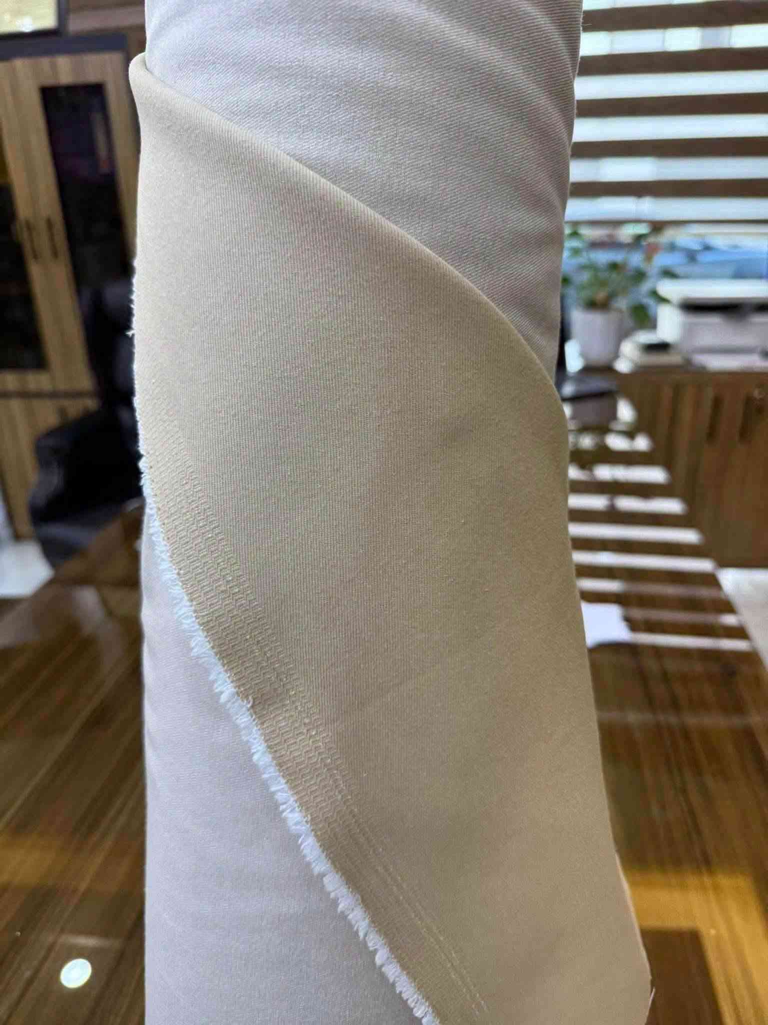 كابوي جينز / العنوان شورجه سوق المراديه واتساب ***********

نص مكتوب في الصور:
- 9 7 4 8 10
- 5
- 9 7 4