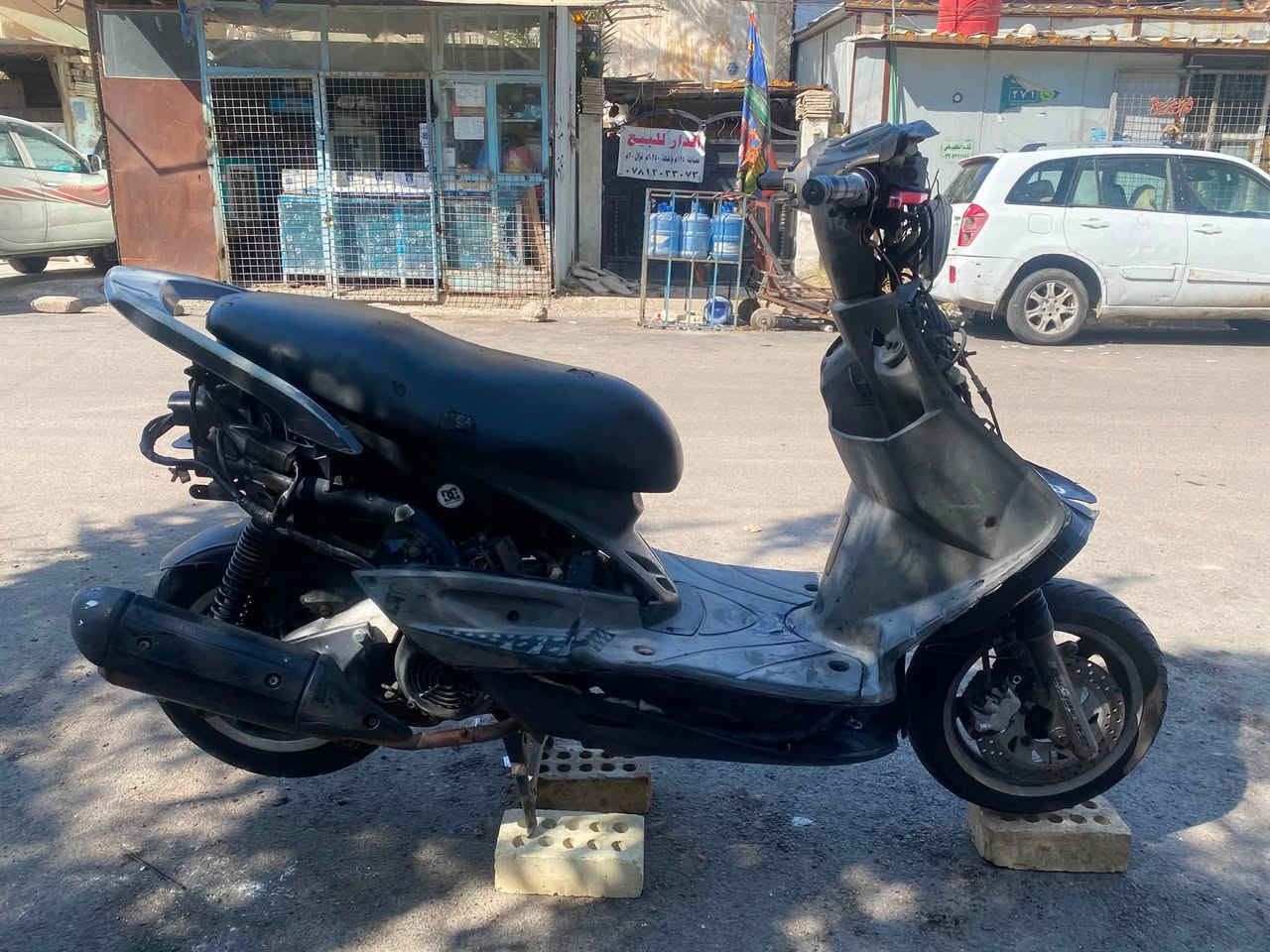سلام عليكم
سكنز فحل مال لعب 

الدراجه بوشه ٥٨ ونص 

بيها كلجات رياضي شبعه ومعدل فوه 

فول ملاح 

ملاحضه بيها : خيط تبخير 

سعها 400 وبيها مجال 

اي ستفسار اتصل وبيك خير ودلل 

***********
