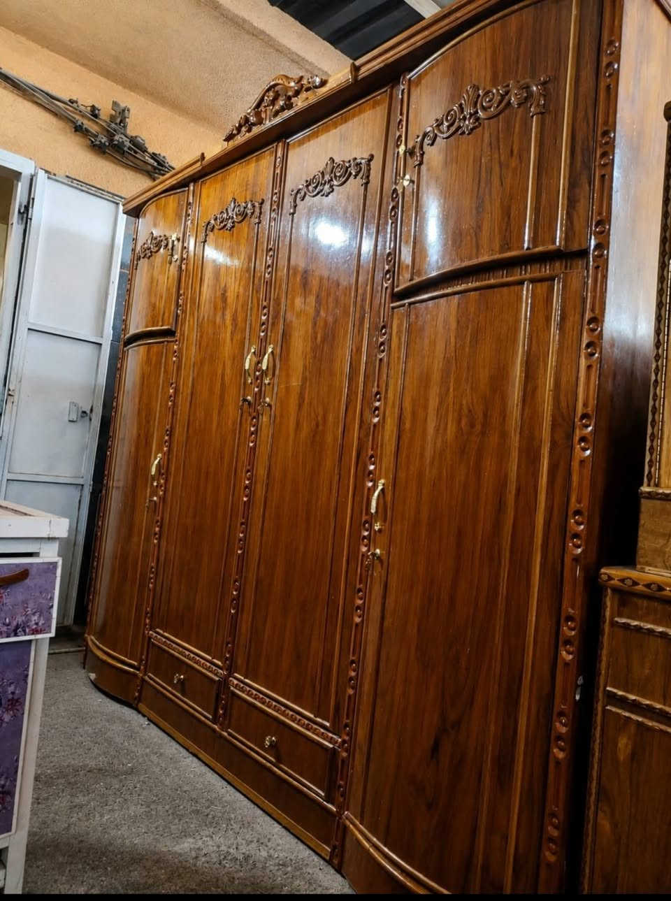 اسئل واجاوبك المكان بغداد الجديدة هذا رقمي ابو علي *********** بي جميع برامج النت
