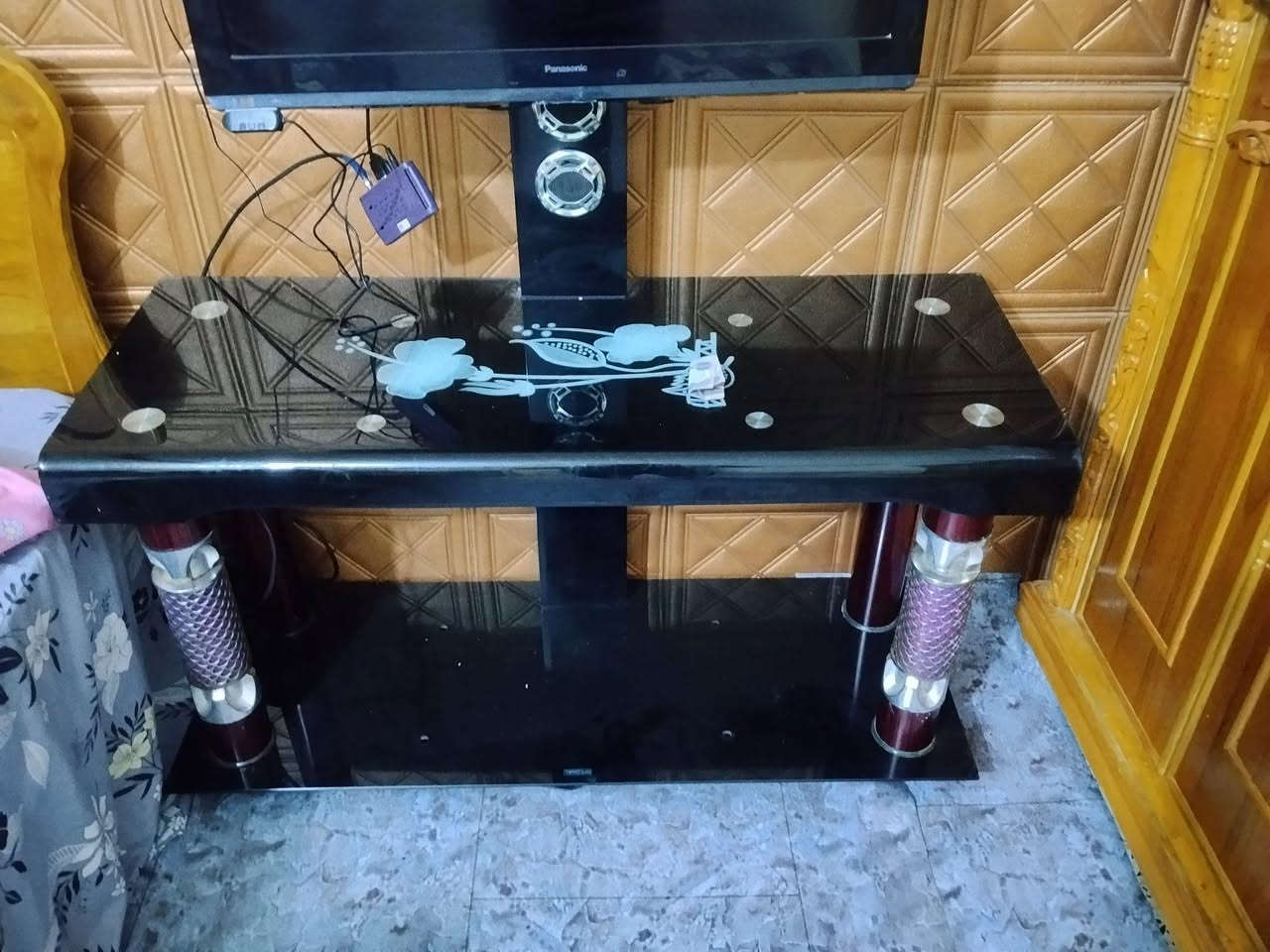 ميز بلازما • نضيف • المجر الكبير